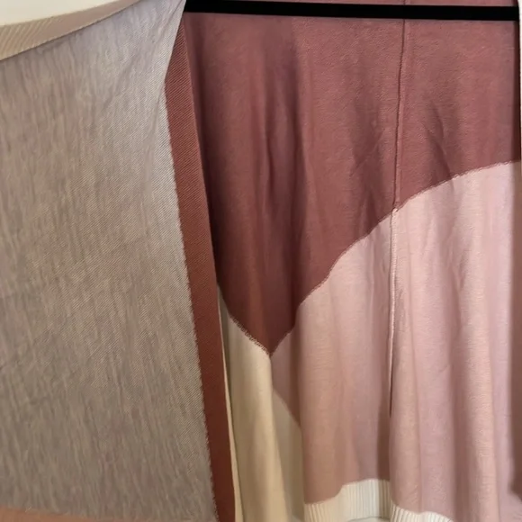 Lululemon Hatha Wrap Quicksand Pink Heathered Core Shawl One Size - Picture 5 of 7